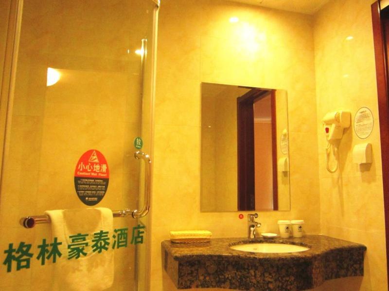 Greentree Inn Shandong Qingdao Jiaozhou Datong Mansion Express Hotel Экстерьер фото